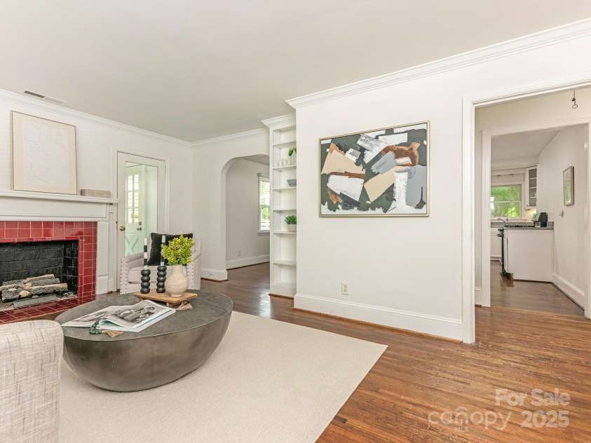 3339 Benard Avenue, Charlotte, NC 28206.  MLS# CAR4266439, YatesRealty ID 19826. 