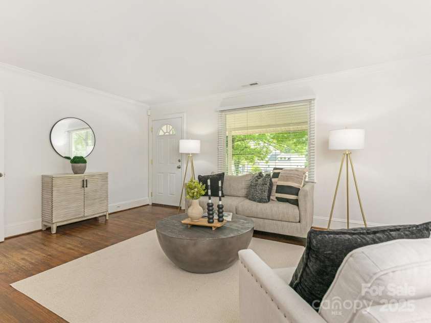 3339 Benard Avenue, Charlotte, NC 28206.  MLS# CAR4266439, YatesRealty ID 19826. 
