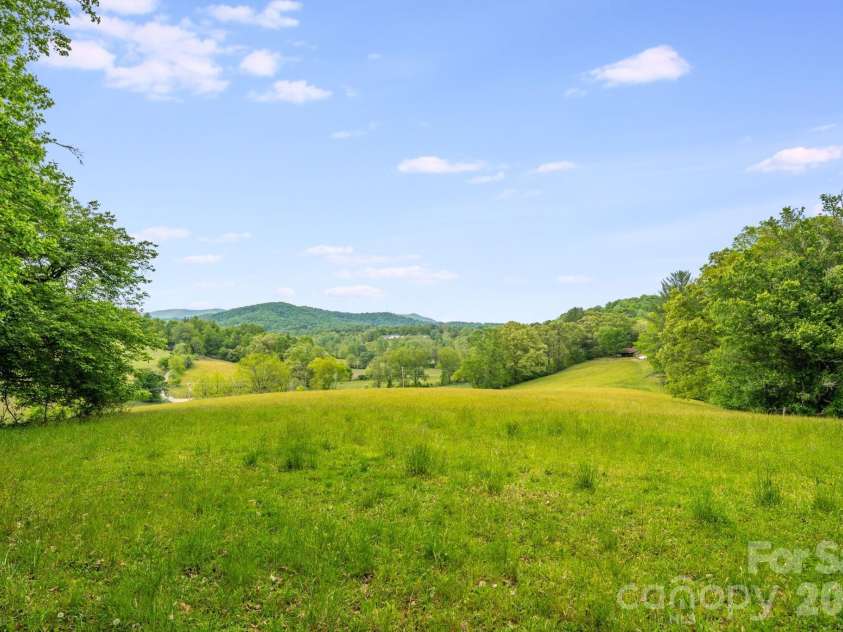 435 Upper Glady Fork Road, Candler, NC 28715.  MLS# CAR4377786, YatesRealty ID 19827. 