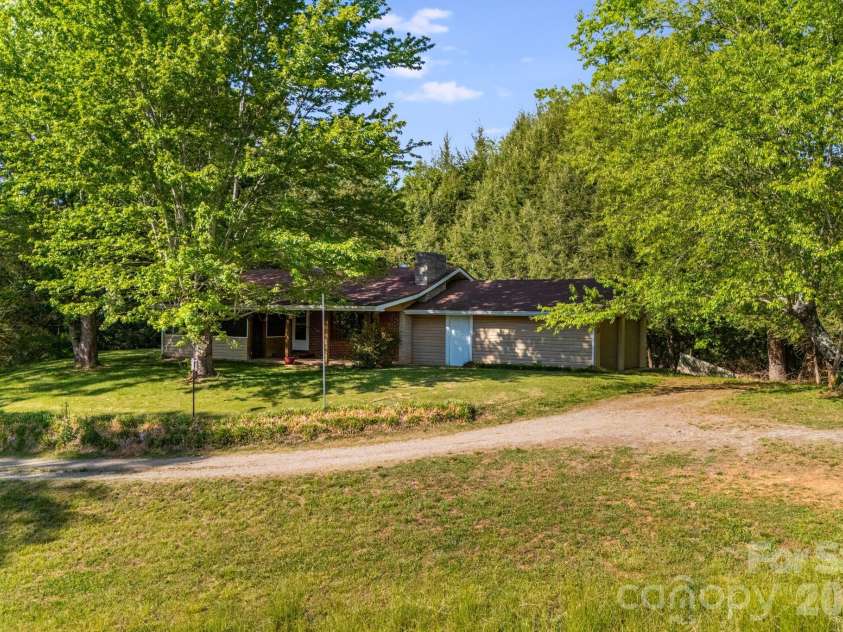 435 Upper Glady Fork Road, Candler, NC 28715.  MLS# CAR4377786, YatesRealty ID 19827. 