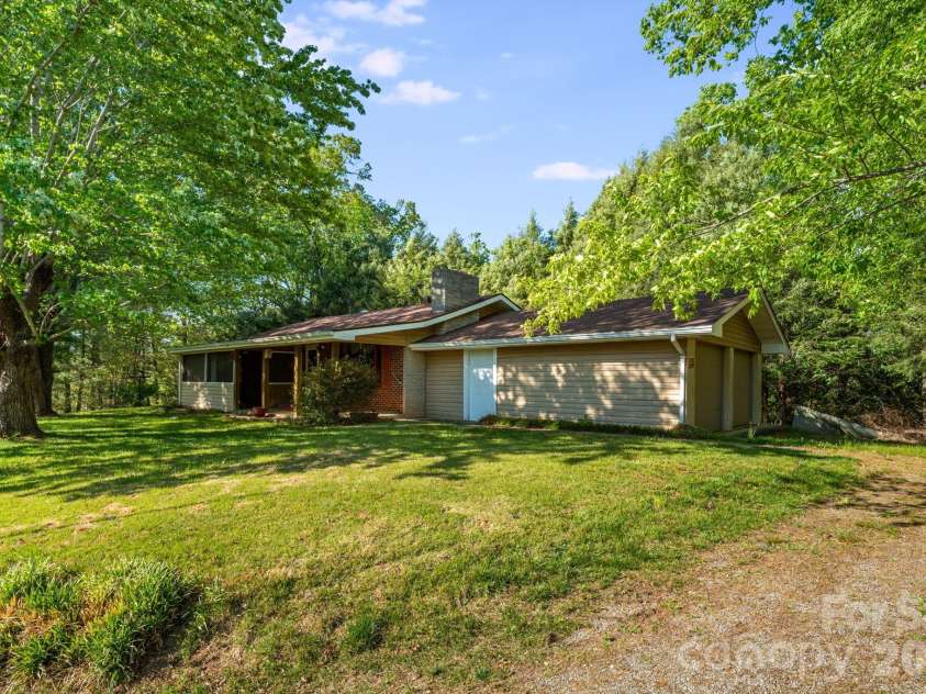 435 Upper Glady Fork Road, Candler, NC 28715.  MLS# CAR4377786, YatesRealty ID 19827. 