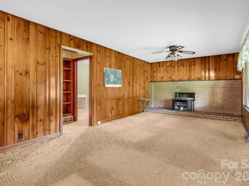 435 Upper Glady Fork Road, Candler, NC 28715.  MLS# CAR4377786, YatesRealty ID 19827. 