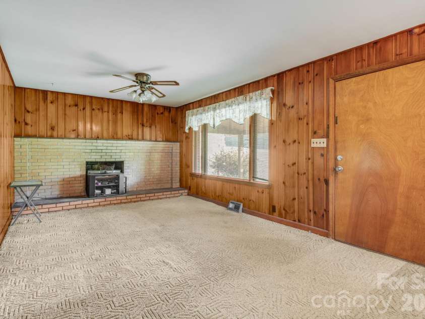 435 Upper Glady Fork Road, Candler, NC 28715.  MLS# CAR4377786, YatesRealty ID 19827. 
