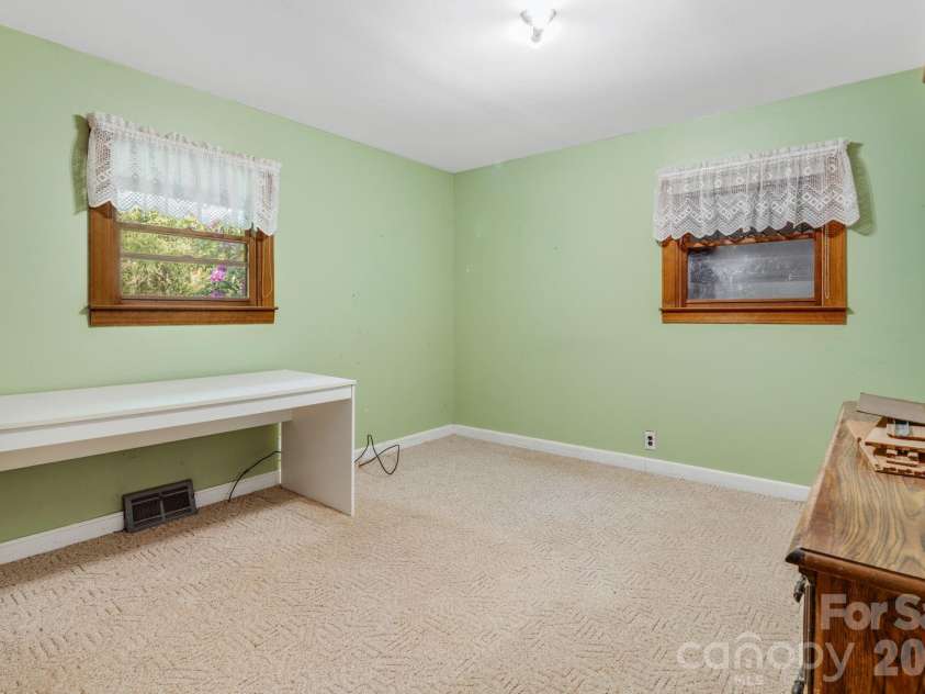 435 Upper Glady Fork Road, Candler, NC 28715.  MLS# CAR4377786, YatesRealty ID 19827. 