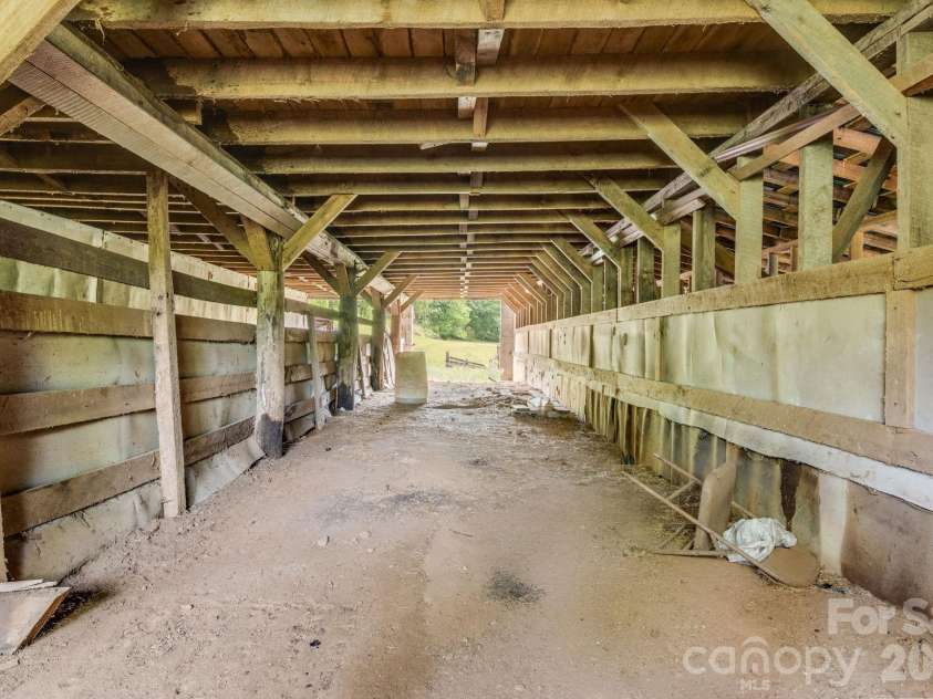 435 Upper Glady Fork Road, Candler, NC 28715.  MLS# CAR4377786, YatesRealty ID 19827. 