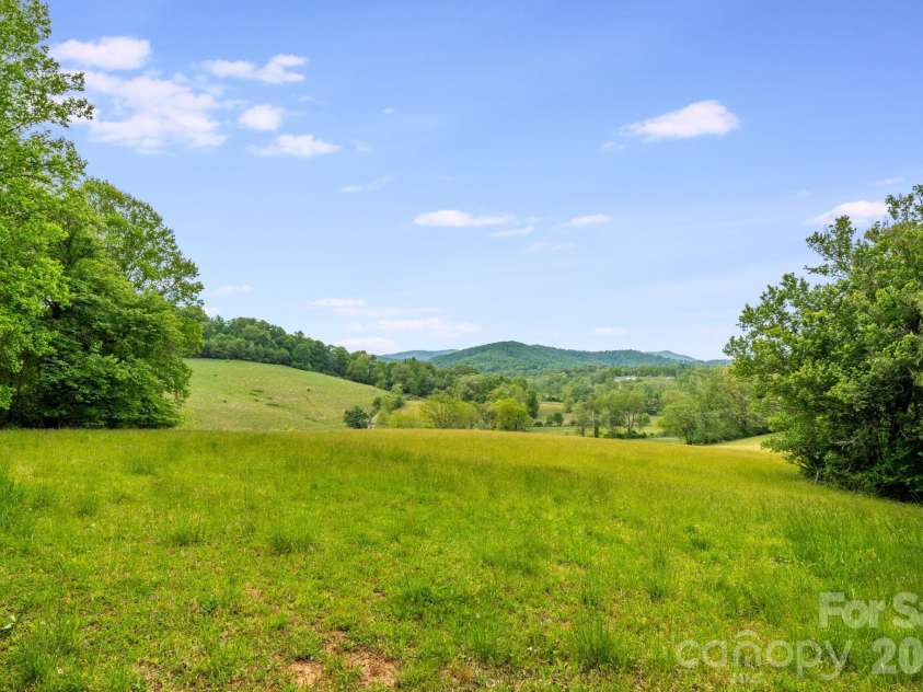 435 Upper Glady Fork Road, Candler, NC 28715.  MLS# CAR4377786, YatesRealty ID 19827. 