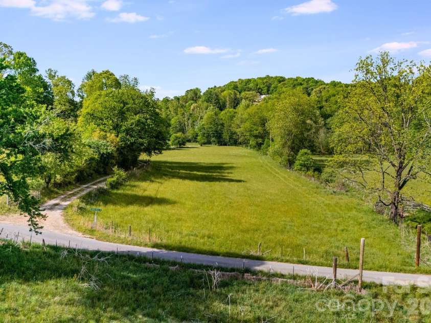 435 Upper Glady Fork Road, Candler, NC 28715.  MLS# CAR4377786, YatesRealty ID 19827. 
