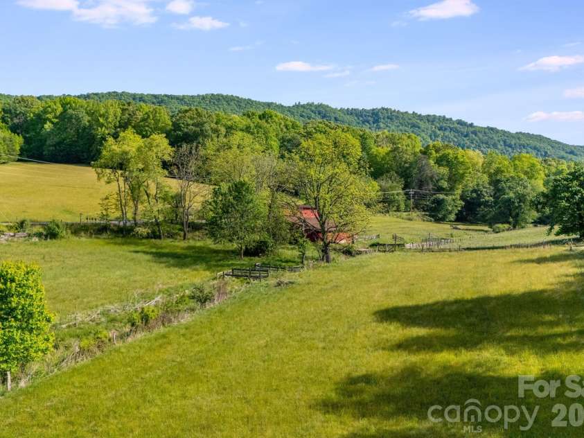 435 Upper Glady Fork Road, Candler, NC 28715.  MLS# CAR4377786, YatesRealty ID 19827. 