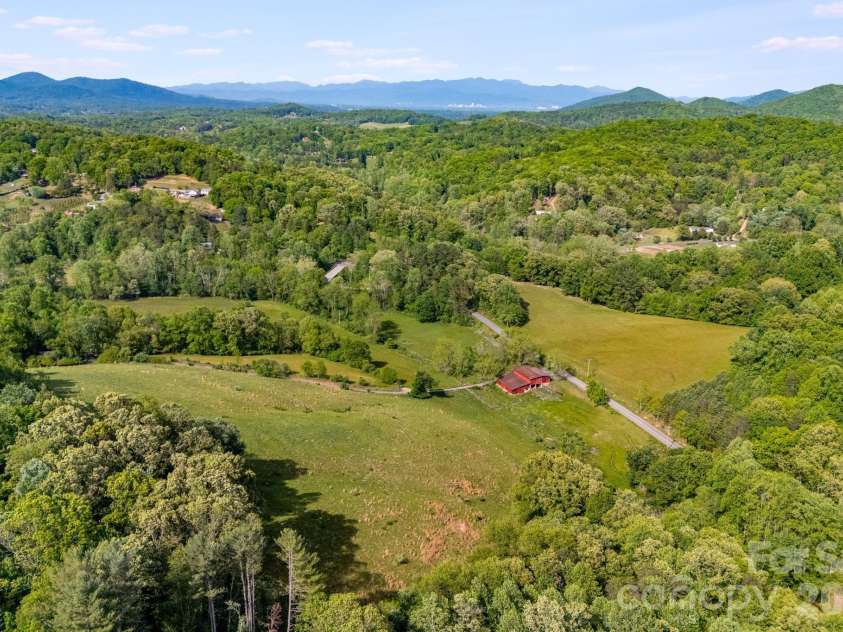435 Upper Glady Fork Road, Candler, NC 28715.  MLS# CAR4377786, YatesRealty ID 19827. 