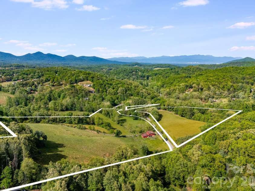 435 Upper Glady Fork Road, Candler, NC 28715.  MLS# CAR4377786, YatesRealty ID 19827. 