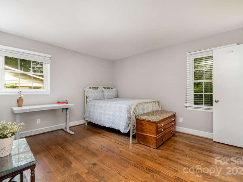 6935 Woodstock Drive, Charlotte, NC 28210.  MLS# CAR4266613, YatesRealty ID 19827. Bedroom 3 - Upstairs