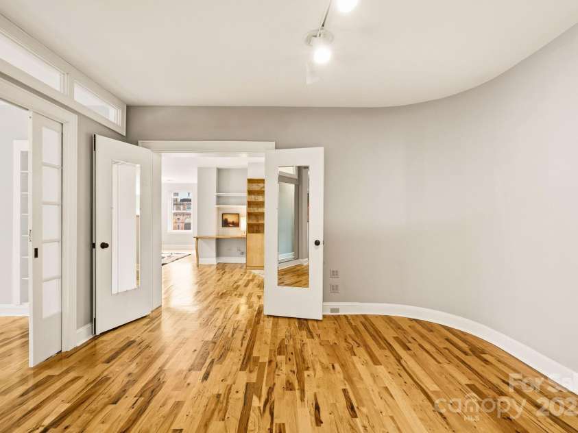 60 Haywood Street, Asheville, NC 28801.  MLS# CAR4317577, YatesRealty ID 19828. Gleaming Hickory Floors