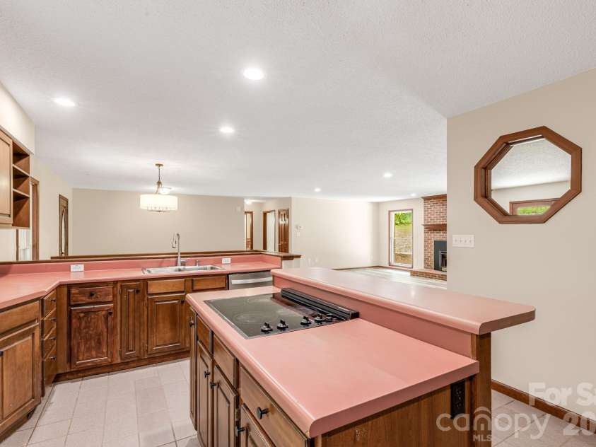 35 Byrd Road, Candler, NC 28715.  MLS# CAR4379213, YatesRealty ID 19829. 