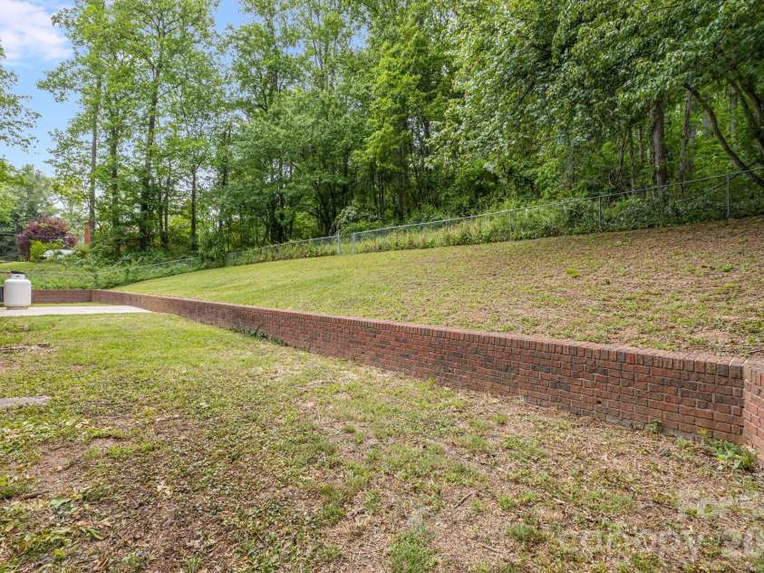 35 Byrd Road, Candler, NC 28715.  MLS# CAR4379213, YatesRealty ID 19829. 