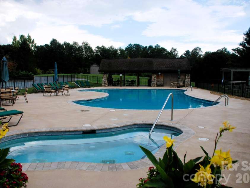 70 Copper Creek Lane, Hendersonville, NC 28739.  MLS# CAR4373726, YatesRealty ID 1983. 