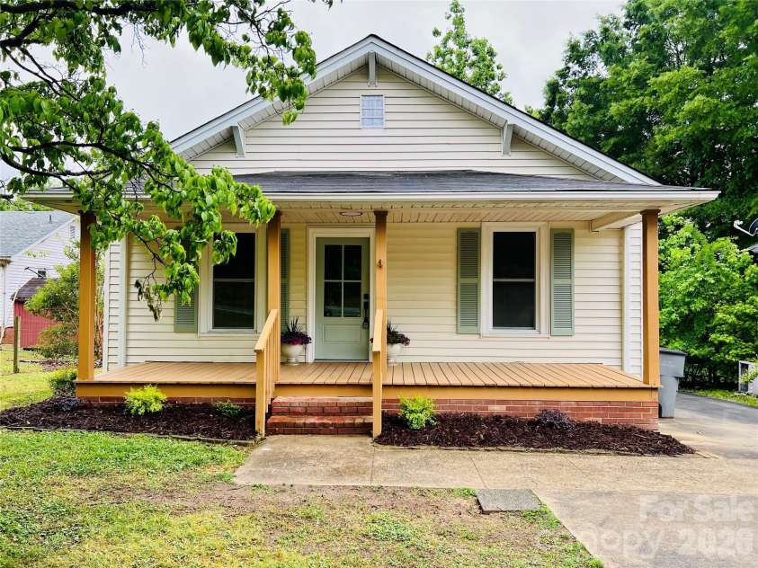 1225 C Street, Kannapolis, NC 28081.  MLS# CAR4379292, YatesRealty ID 19830. 
