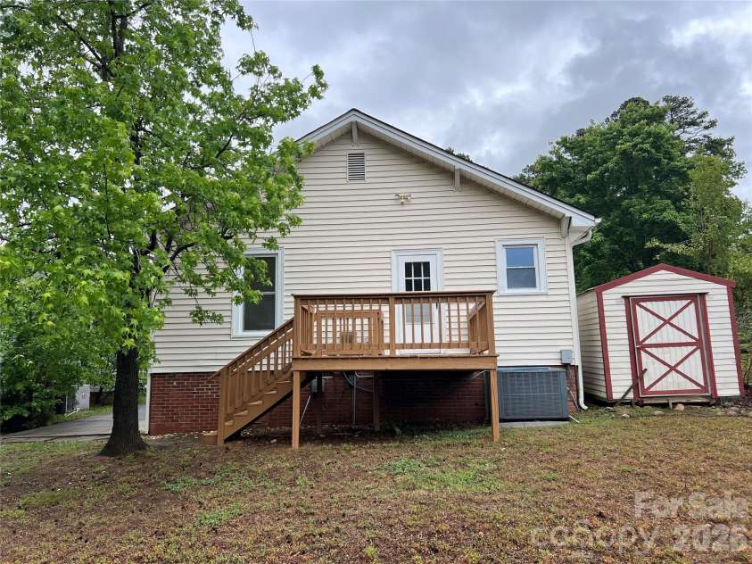 1225 C Street, Kannapolis, NC 28081.  MLS# CAR4379292, YatesRealty ID 19830. 