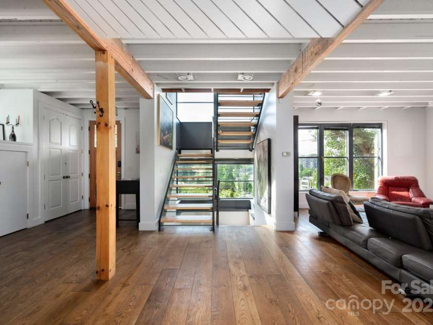 53 Buchanan Place, Asheville, NC 28801.  MLS# CAR4257148, YatesRealty ID 19830. View looking towards the front door