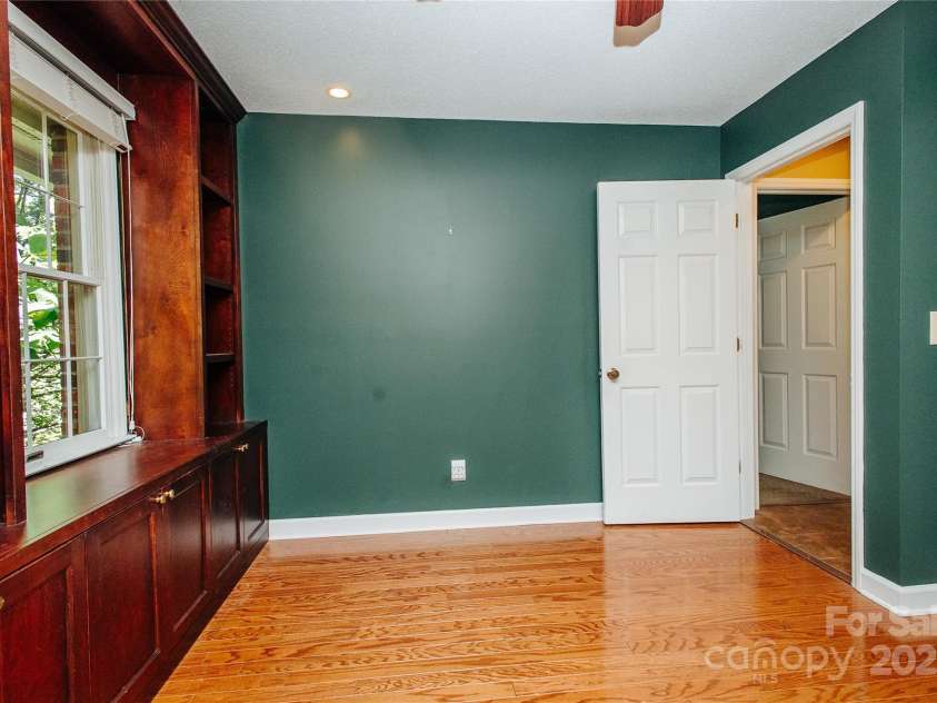 277 Forest Road, Marion, NC 28752.  MLS# CAR4252447, YatesRealty ID 19831. Main level has a 3rd BR or space for the perfect home office!