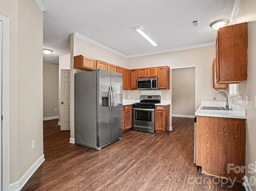 6116 Firethorne Lane, Concord, NC 28025.  MLS# CAR4379145, YatesRealty ID 19831. 