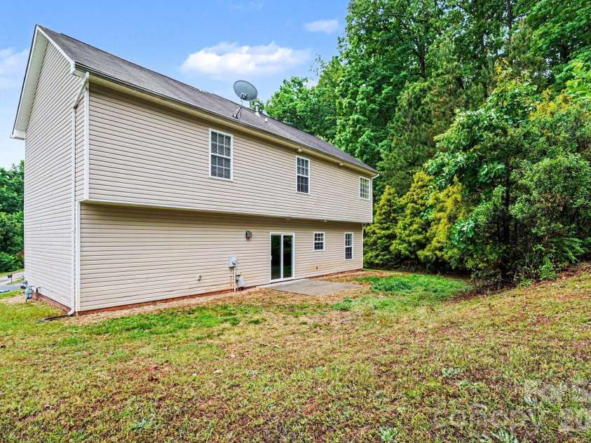 6116 Firethorne Lane, Concord, NC 28025.  MLS# CAR4379145, YatesRealty ID 19831. 