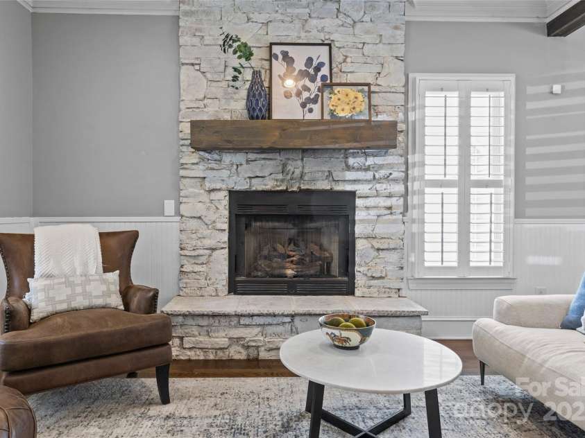 1826 Hall Avenue, Charlotte, NC 28205.  MLS# CAR4266714, YatesRealty ID 19832. 