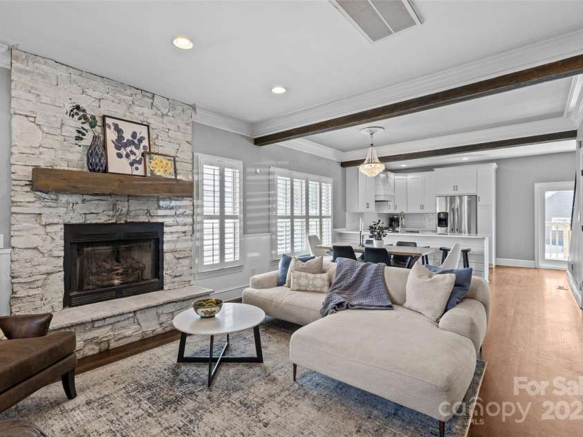 1826 Hall Avenue, Charlotte, NC 28205.  MLS# CAR4266714, YatesRealty ID 19832. 