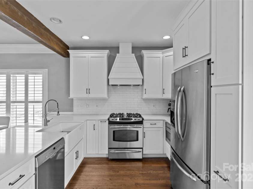 1826 Hall Avenue, Charlotte, NC 28205.  MLS# CAR4266714, YatesRealty ID 19832. 