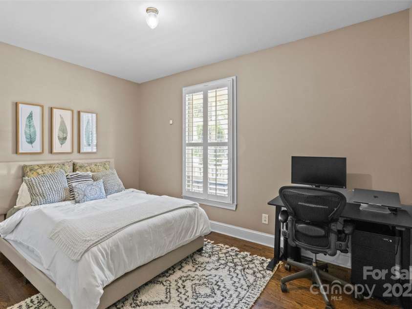 1826 Hall Avenue, Charlotte, NC 28205.  MLS# CAR4266714, YatesRealty ID 19832. 