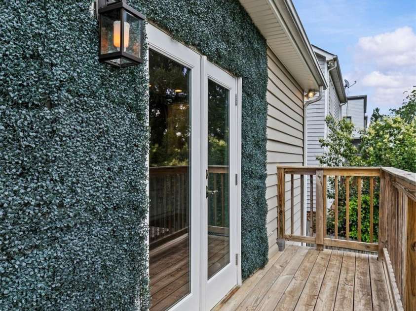 1826 Hall Avenue, Charlotte, NC 28205.  MLS# CAR4266714, YatesRealty ID 19832. 