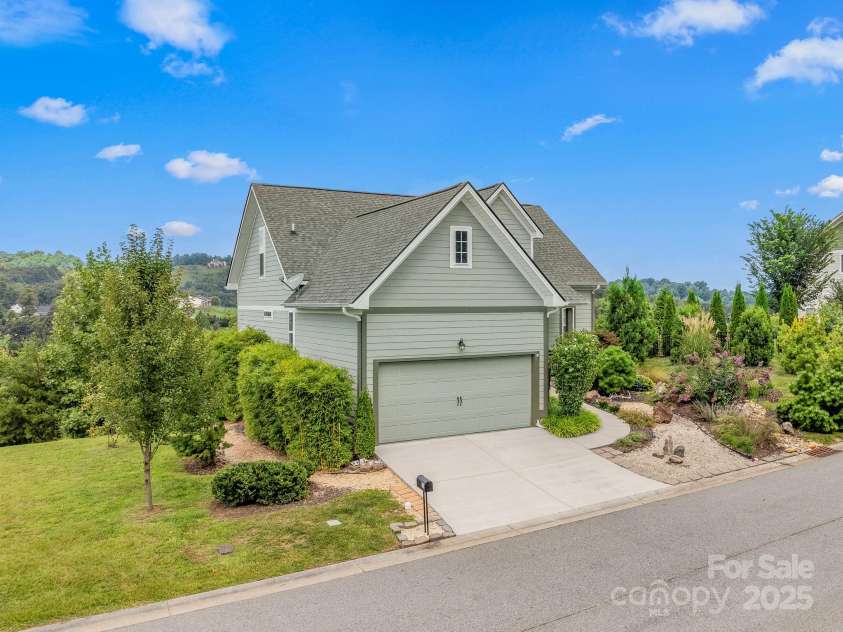 50 Rose Creek Road, Leicester, NC 28748.  MLS# CAR4228303, YatesRealty ID 19833. Welcome home
