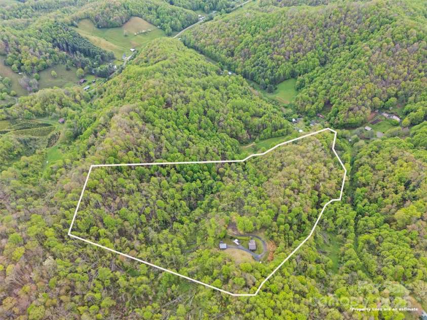 630 Graybeal Hollow, Creston, NC 28615.  MLS# CAR4251430, YatesRealty ID 19835. 