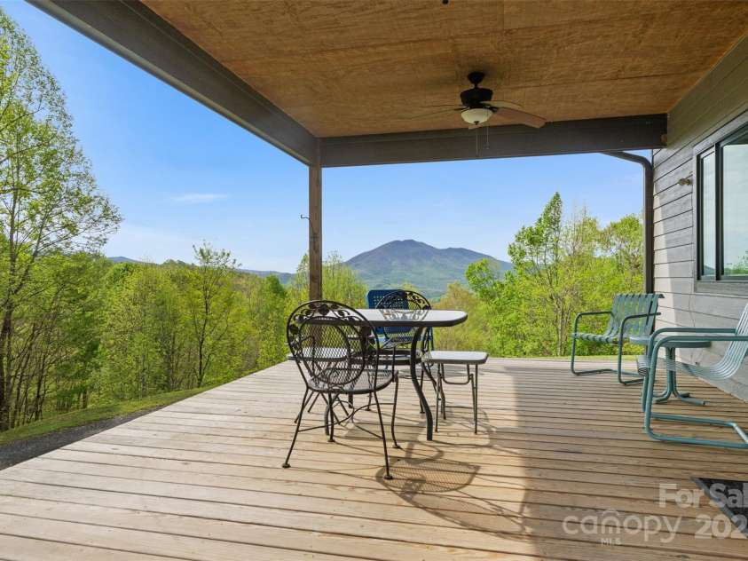 630 Graybeal Hollow, Creston, NC 28615.  MLS# CAR4251430, YatesRealty ID 19835. 