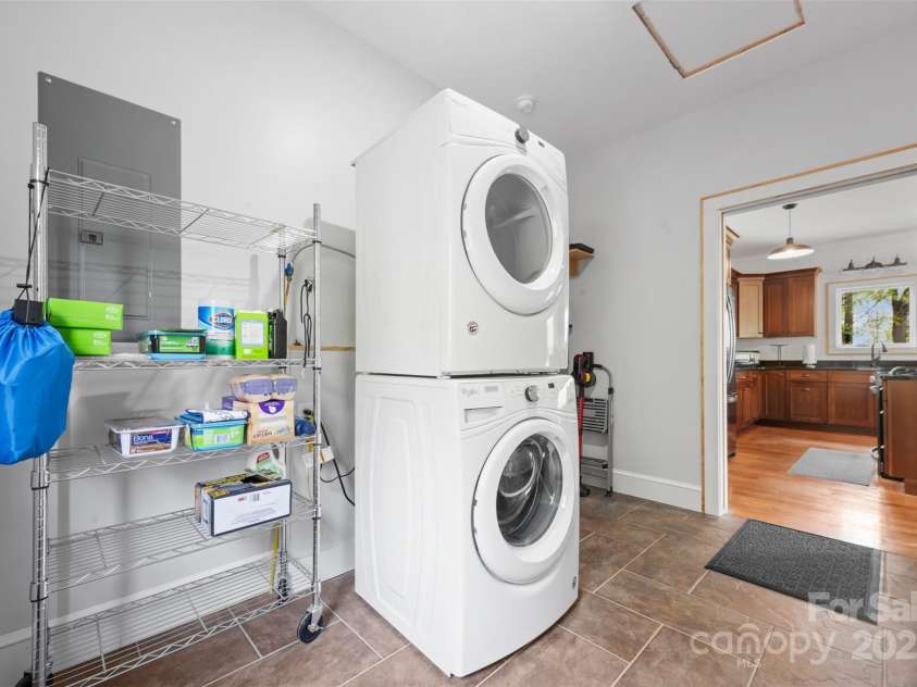 630 Graybeal Hollow, Creston, NC 28615.  MLS# CAR4251430, YatesRealty ID 19835. 