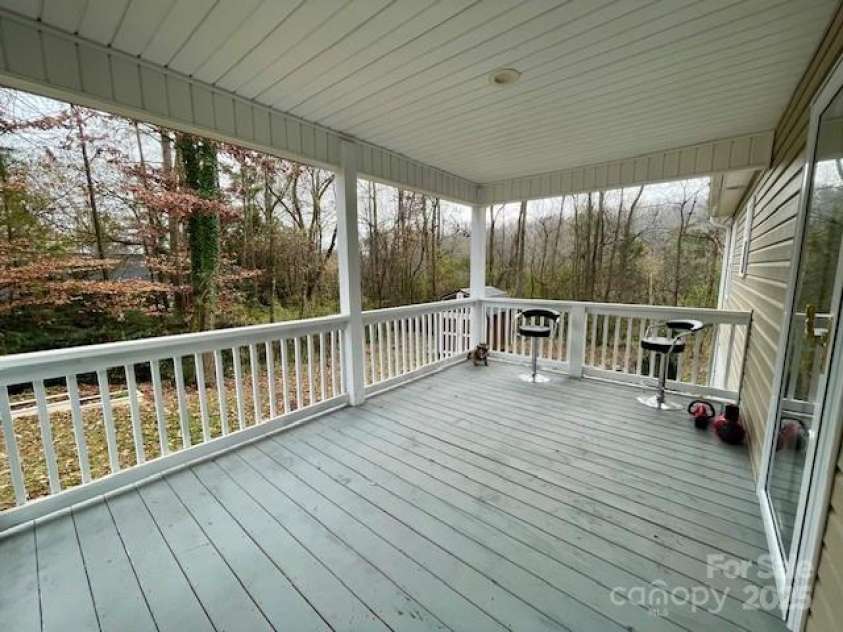 125 Woodland Circle, Rutherfordton, NC 28139.  MLS# CAR4326119, YatesRealty ID 19836. 