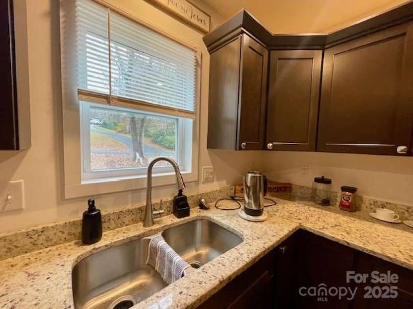 125 Woodland Circle, Rutherfordton, NC 28139.  MLS# CAR4326119, YatesRealty ID 19836. 