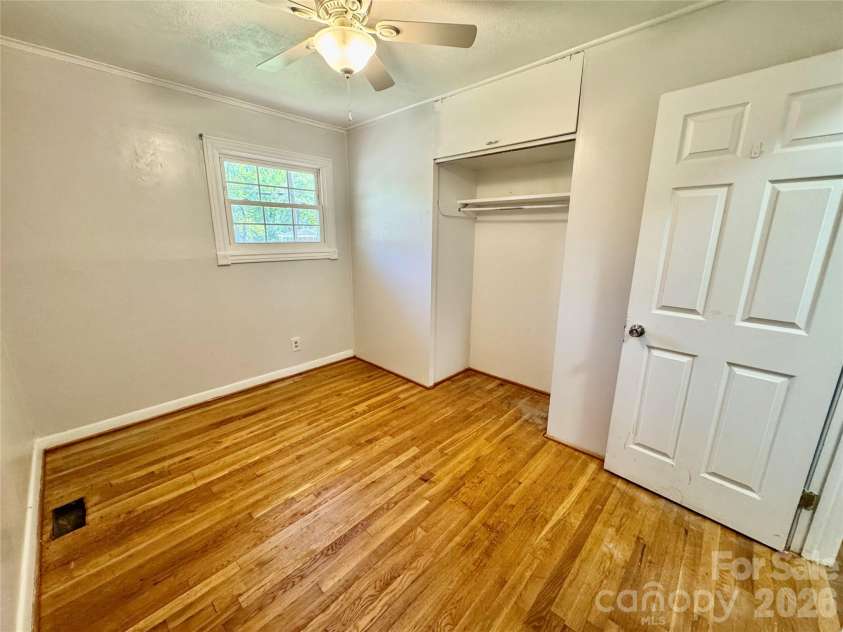 1207 Gidney Street, Shelby, NC 28150.  MLS# CAR4367621, YatesRealty ID 19838. 