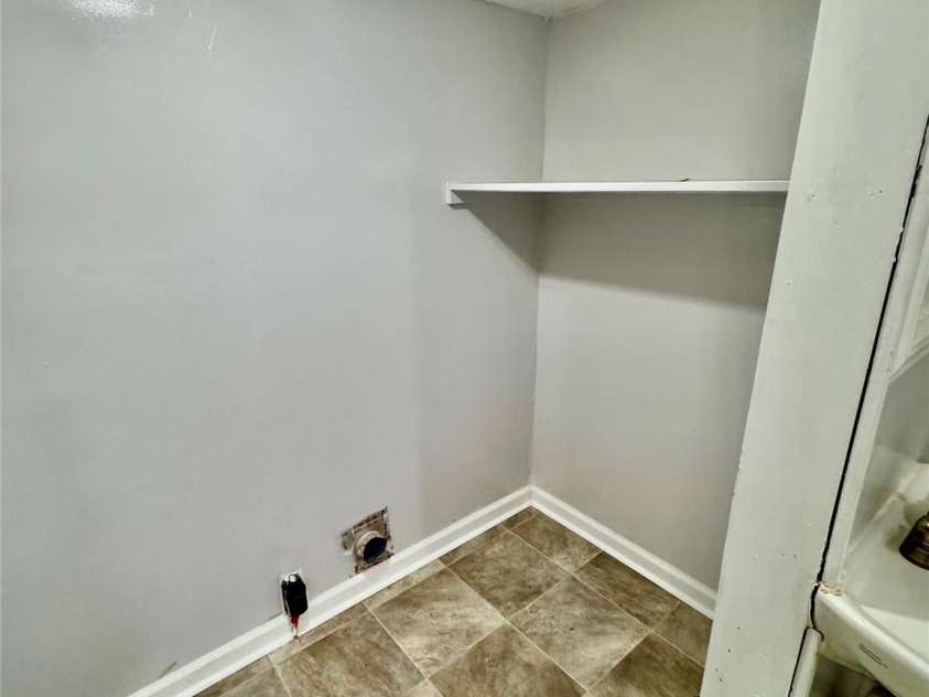 1207 Gidney Street, Shelby, NC 28150.  MLS# CAR4367621, YatesRealty ID 19838. 