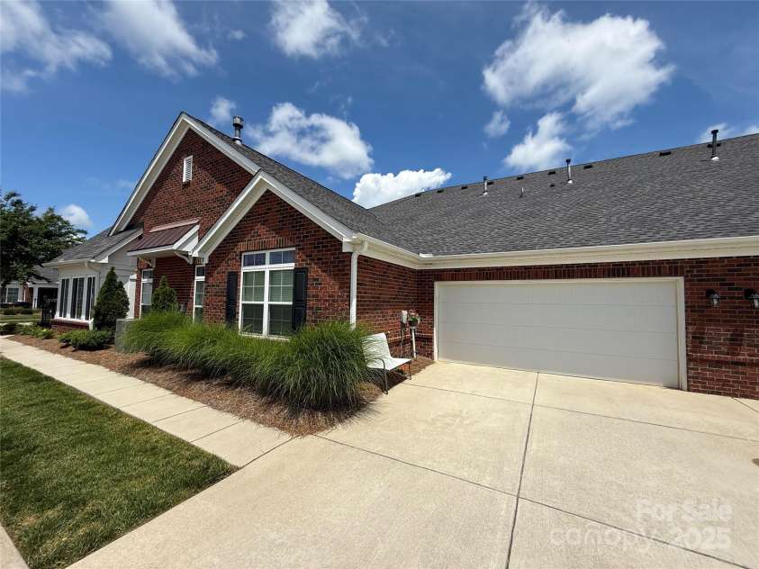 148 Adelaide Way, Rock Hill, SC 29732.  MLS# CAR4258238, YatesRealty ID 19838. Double Garage