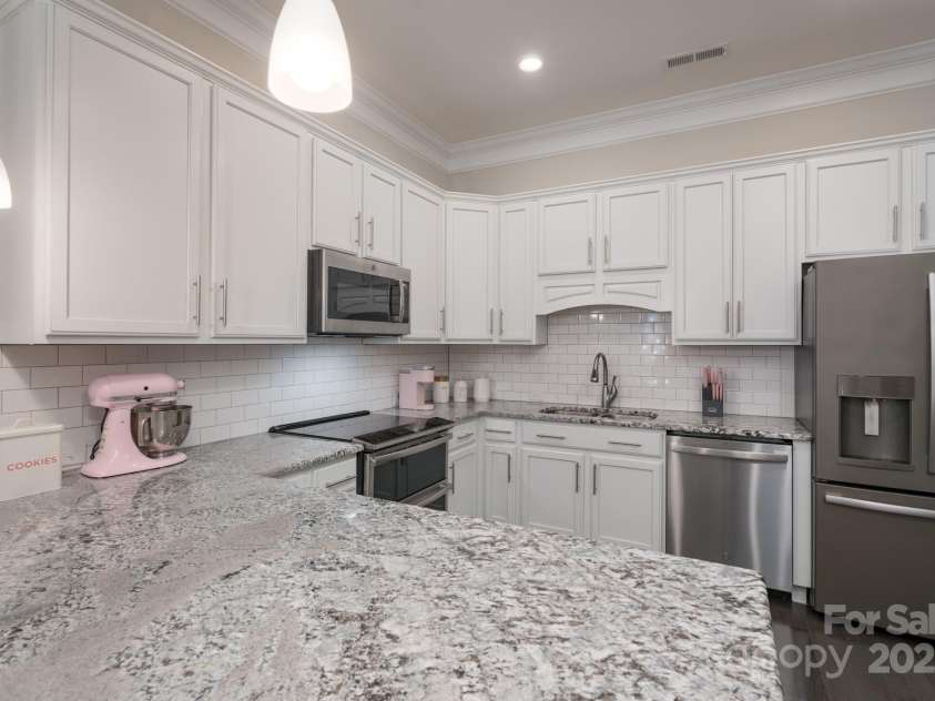 148 Adelaide Way, Rock Hill, SC 29732.  MLS# CAR4258238, YatesRealty ID 19838. Kitchen
