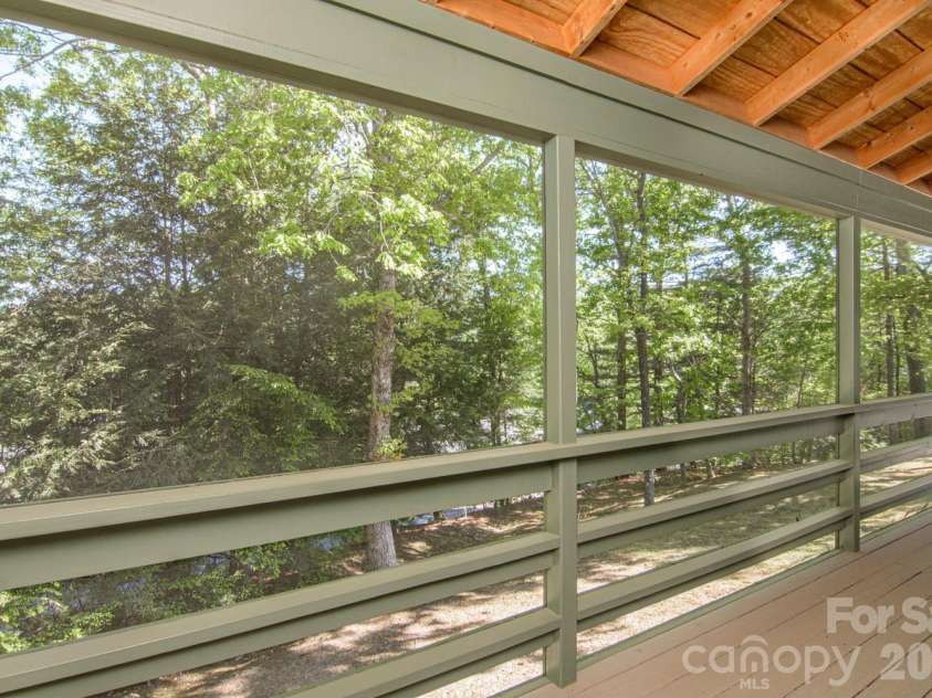 133 Forest View Drive, Flat Rock, NC 28731.  MLS# CAR4376626, YatesRealty ID 19839. Screed Porch