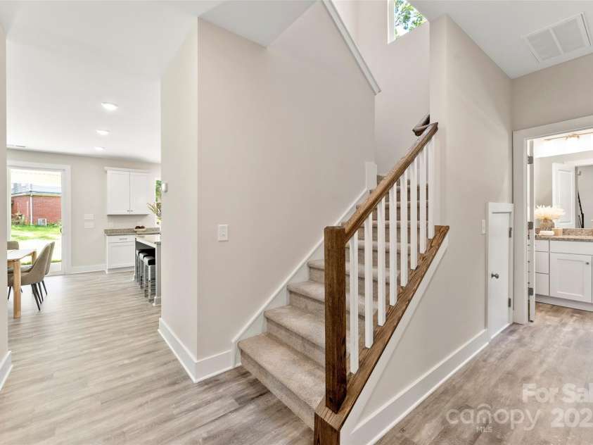 1645 Carolina Circle, Gastonia, NC 28054.  MLS# CAR4288958, YatesRealty ID 19839. 