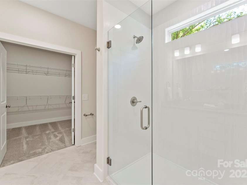 1645 Carolina Circle, Gastonia, NC 28054.  MLS# CAR4288958, YatesRealty ID 19839. Primary Bathroom