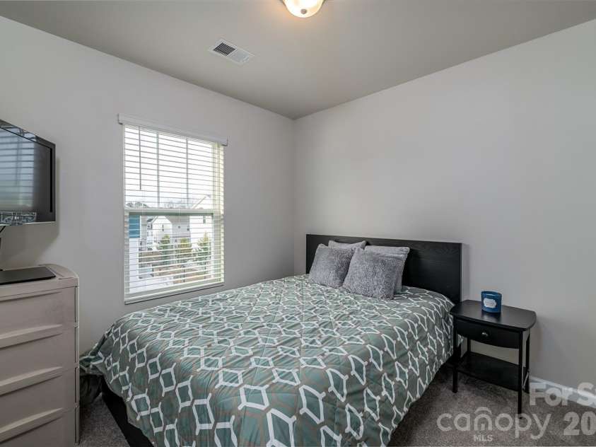 1206 Keydet Drive, Charlotte, NC 28216.  MLS# CAR4345736, YatesRealty ID 1984. 2nd bedroom on 3rd level!