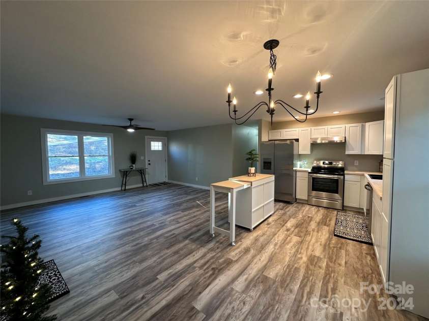 3055 Bedford Avenue, Morganton, NC 28655.  MLS# CAR4209572, YatesRealty ID 1984. 