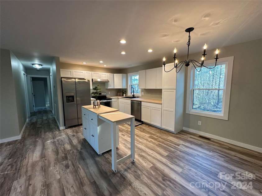 3055 Bedford Avenue, Morganton, NC 28655.  MLS# CAR4209572, YatesRealty ID 1984. 