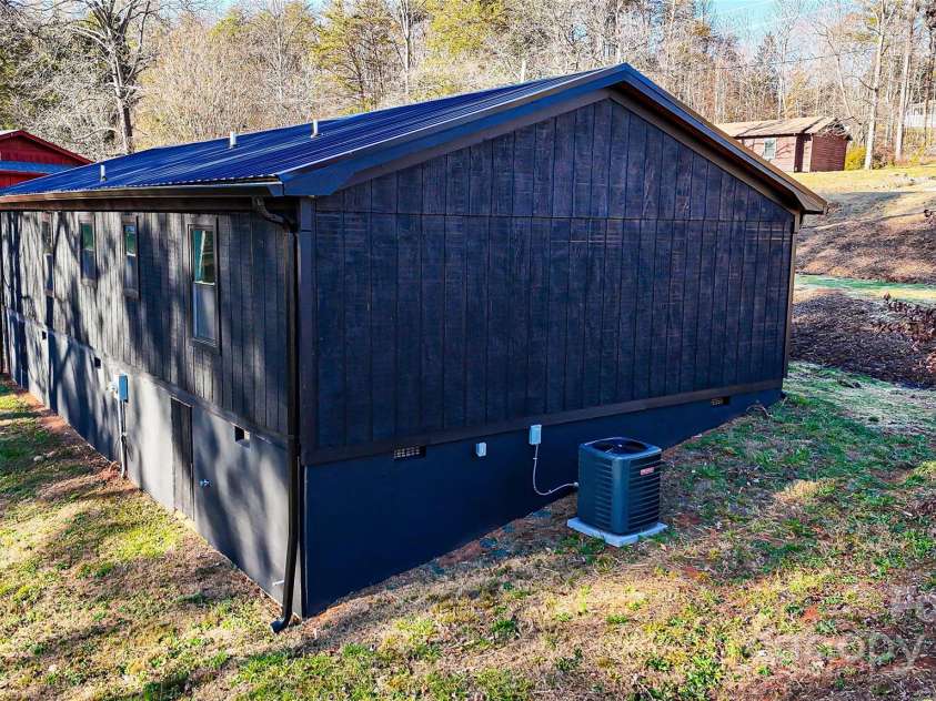 3055 Bedford Avenue, Morganton, NC 28655.  MLS# CAR4209572, YatesRealty ID 1984. 