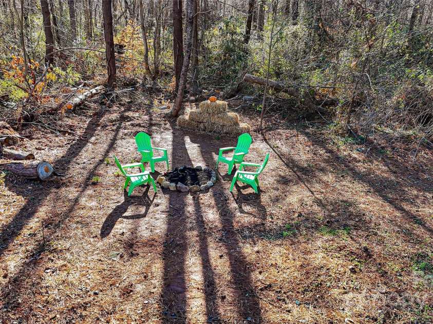 3055 Bedford Avenue, Morganton, NC 28655.  MLS# CAR4209572, YatesRealty ID 1984. 