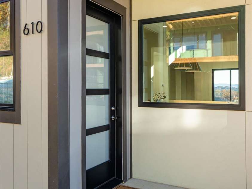 608 Storybook Villas Trail, Asheville, NC 28804.  MLS# CAR4294155, YatesRealty ID 1984. Adjacent unit, #610 Front Entry