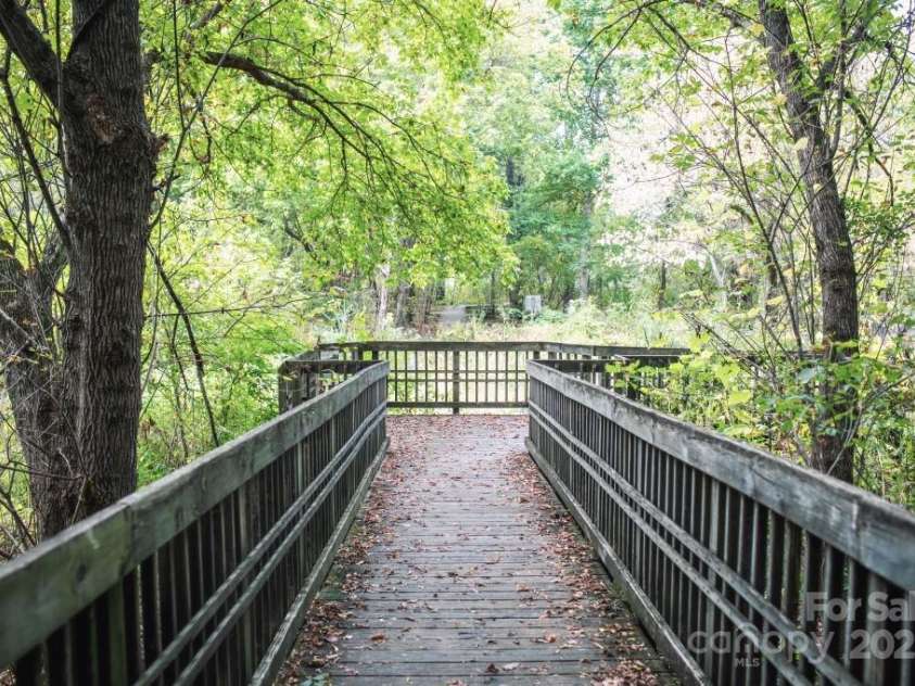608 Storybook Villas Trail, Asheville, NC 28804.  MLS# CAR4294155, YatesRealty ID 1984. Beaver Lake Trails
